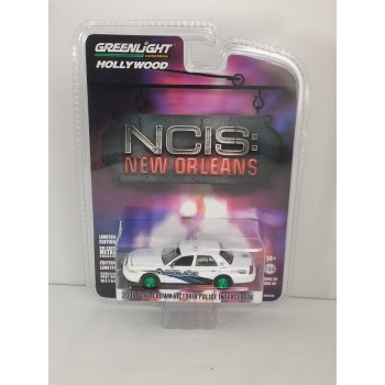 Greenlight 1:64 NCIS New Orleans – Ford Crown Victoria Police Interceptor 2006 GREEN MACHINE